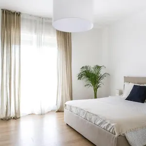 https://tommys-flat.hotelslidodijesolo.com