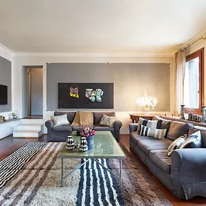https://ll4425-penthouse-of-200sqm.hotelslidodijesolo.com