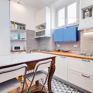 https://colosseum-terrace-apartment.it-romehotels.com