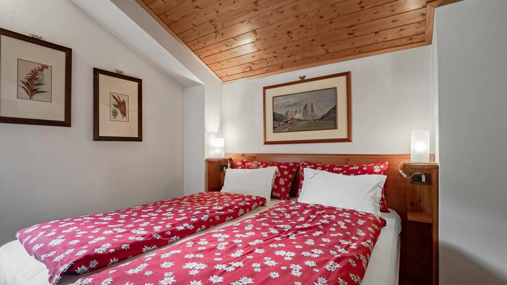 Chalet Pradat Arabba Italy